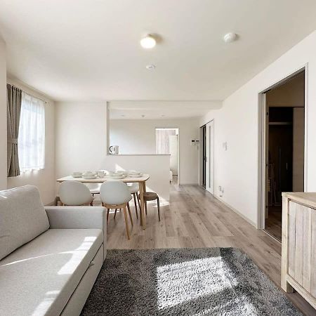 Bhotel Yutori - Spacious 2Br Apartment Very Near The Station Ономити Экстерьер фото
