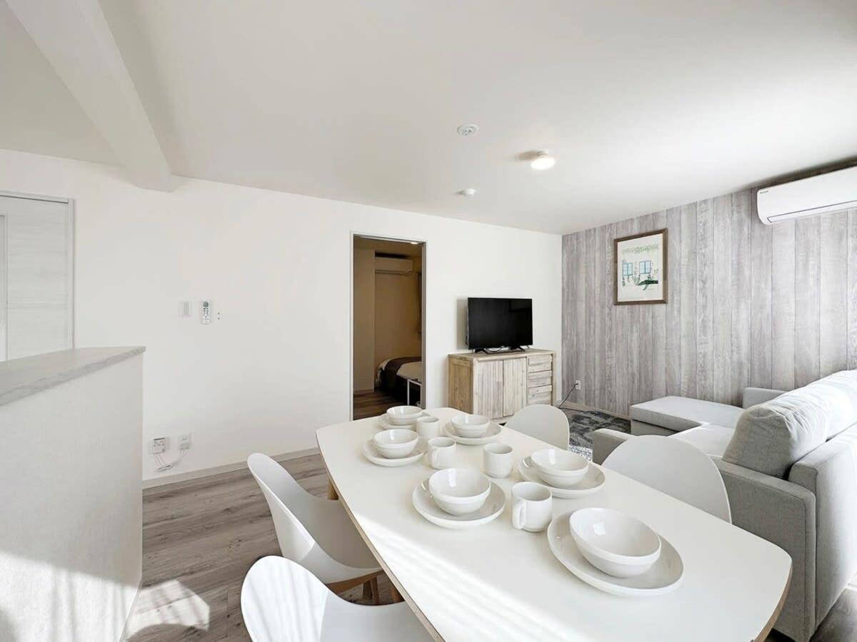 Bhotel Yutori - Spacious 2Br Apartment Very Near The Station Ономити Экстерьер фото
