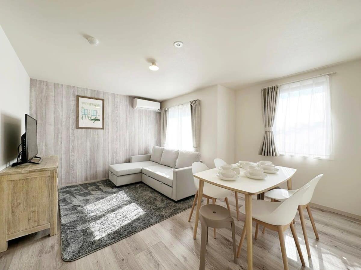 Bhotel Yutori - Spacious 2Br Apartment Very Near The Station Ономити Экстерьер фото